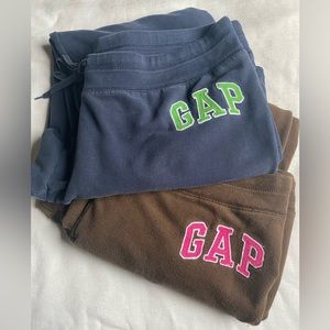 Set of 2 Gap Sweatpants in size Large